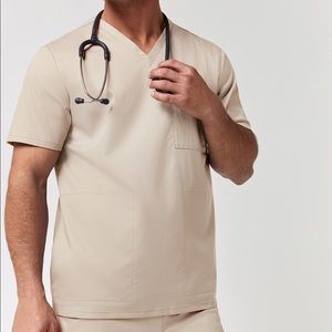 JAANUU SCRUB TOP